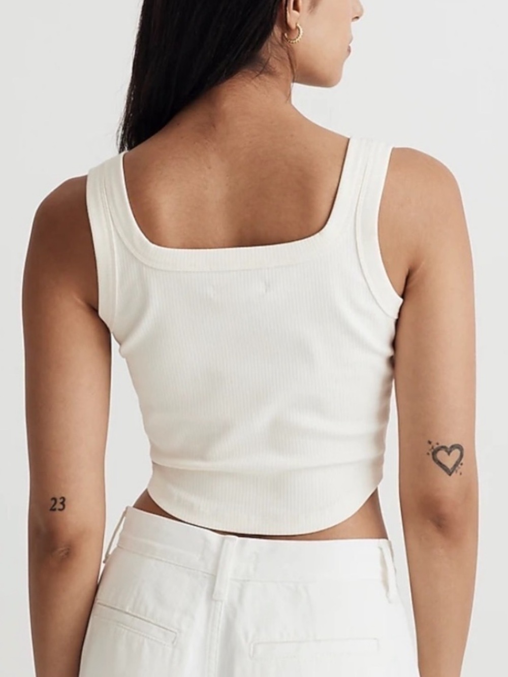 Madewell Tailored Crop Tank in Sleekhold
Lighthouse White - Picture 8 of 8
